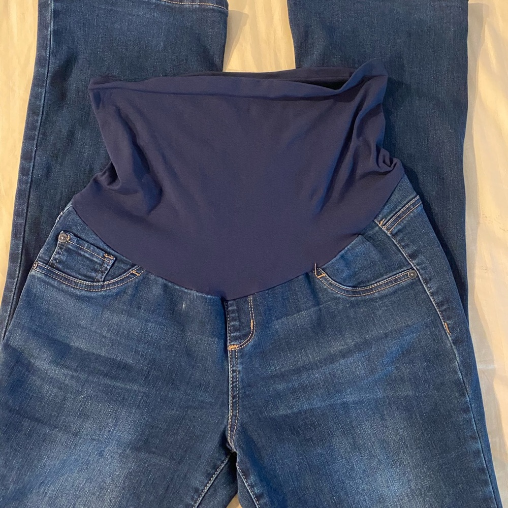 Maternity jeans!! Great condition